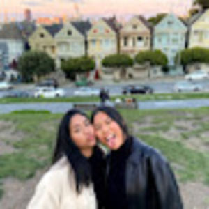 Meet your Posher, Chloe